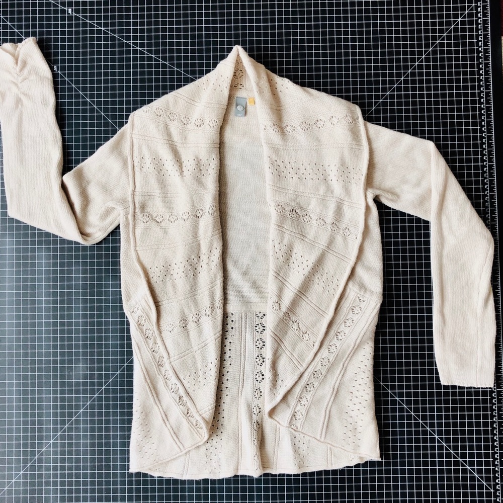 Anthropologie Knitted & Knotted cardigan